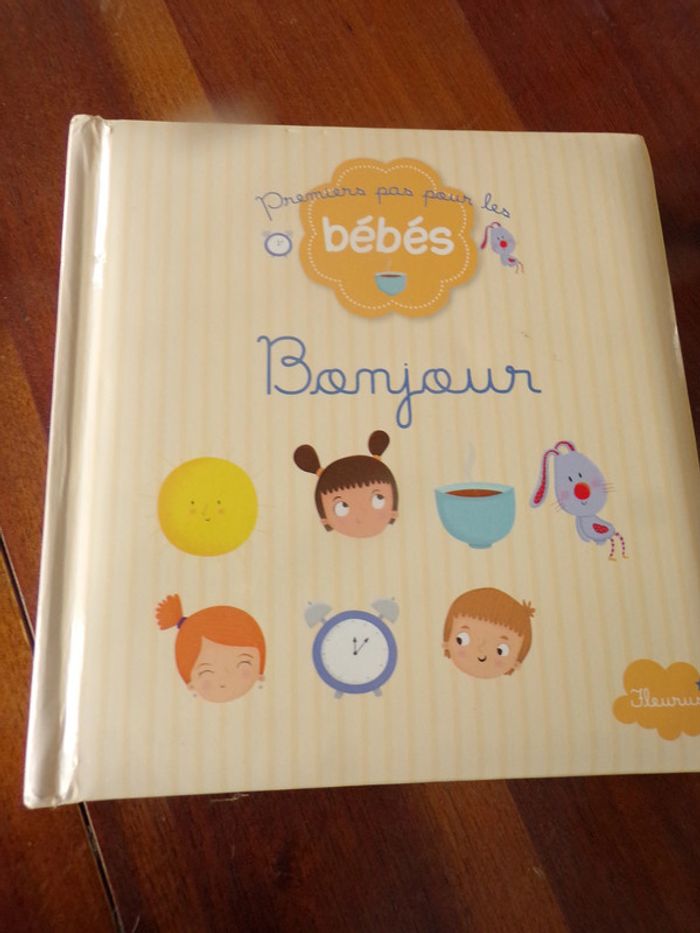 Livre Premiers pour les bébés Bonjour Fleurus