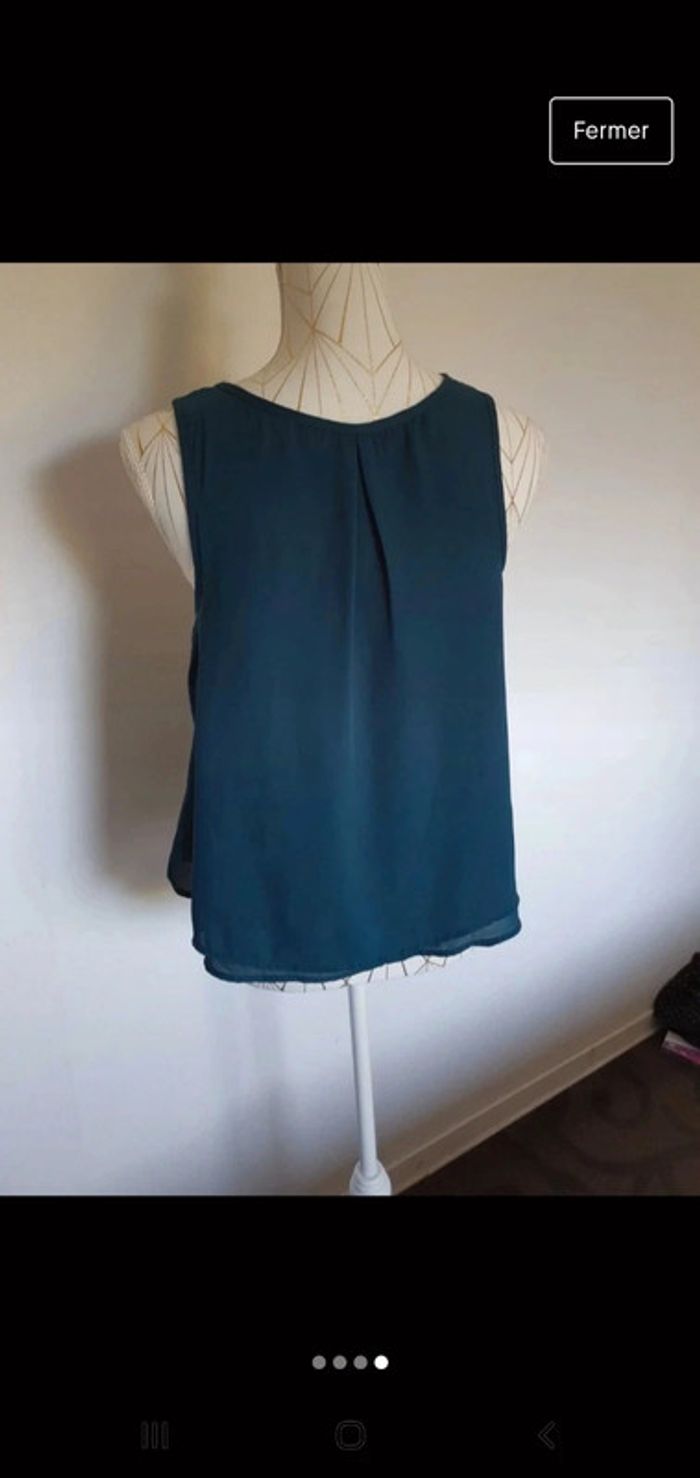 Top fluide avec détail col strass perles - photo numéro 4