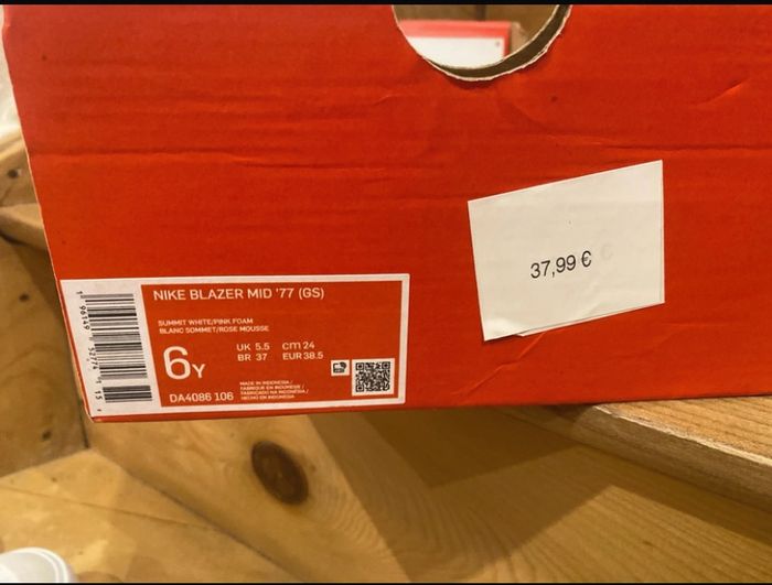 Basket Nike 38,5 - photo numéro 2