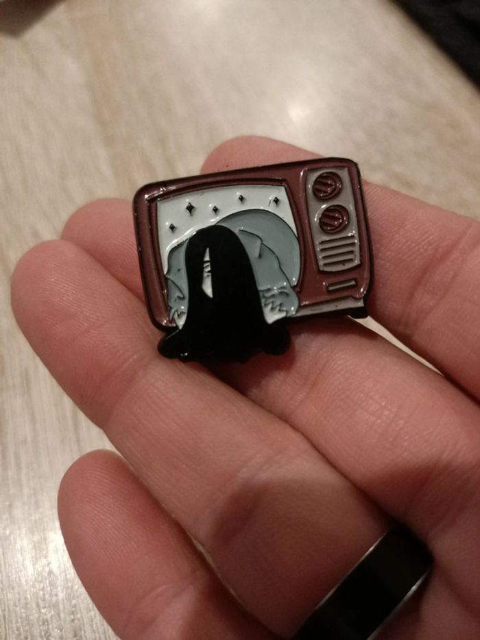 Pins neuf film The Ring horreur - photo numéro 2