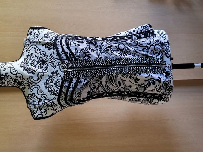 Haut "Collection" Taille L en bon état. - photo numéro 5