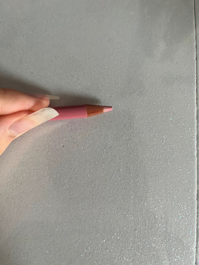 Crayon à lèvres, rose pâle essence - photo numéro 5