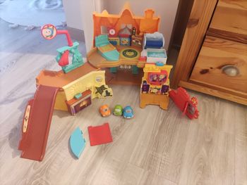 Tutute bolide maison à surprises de Cory Bolides