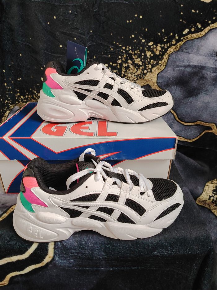 Baskets ASICS GEL-BND Femme - Neuves - Pointure 38 - photo numéro 3