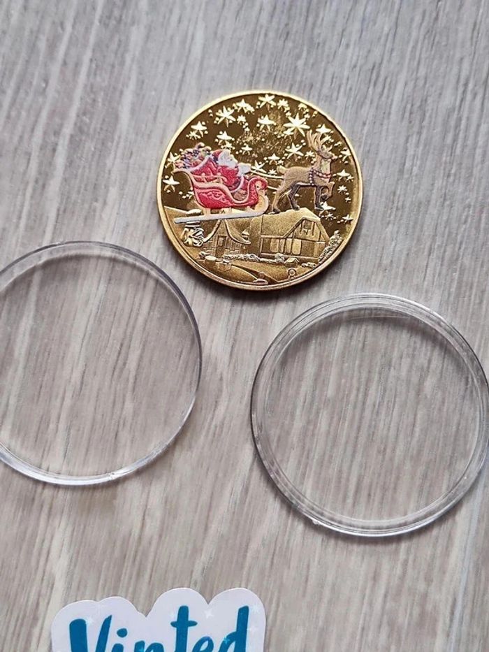 Pièce commémorative de Noël neuve - photo numéro 6