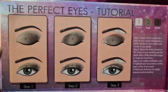 Joli Lot à fleurs aux tons mauves - photo numéro 9