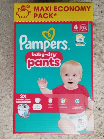 Couches Pampers pants taille 4
