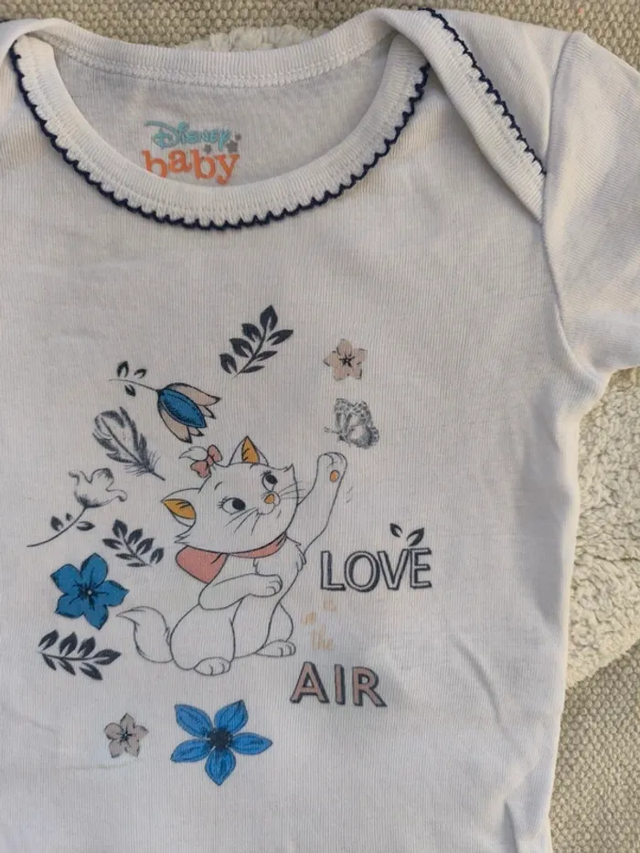 👕 Body Disney Baby – Taille 36 mois – Motif Marie, fleurs & papillons - photo numéro 2
