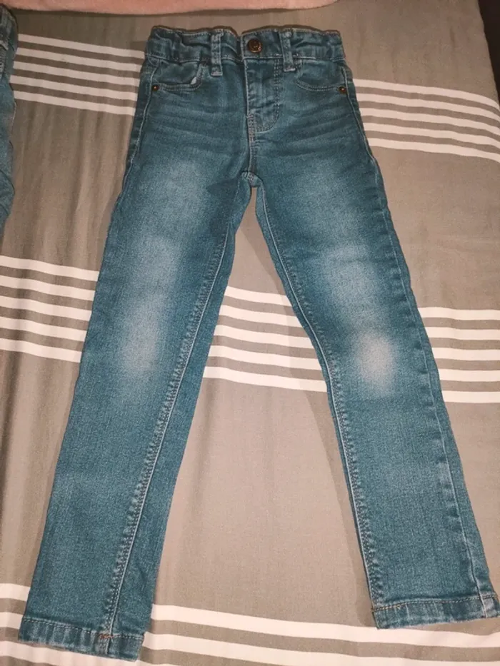 Lot 2 jeans Kiabi - photo numéro 3