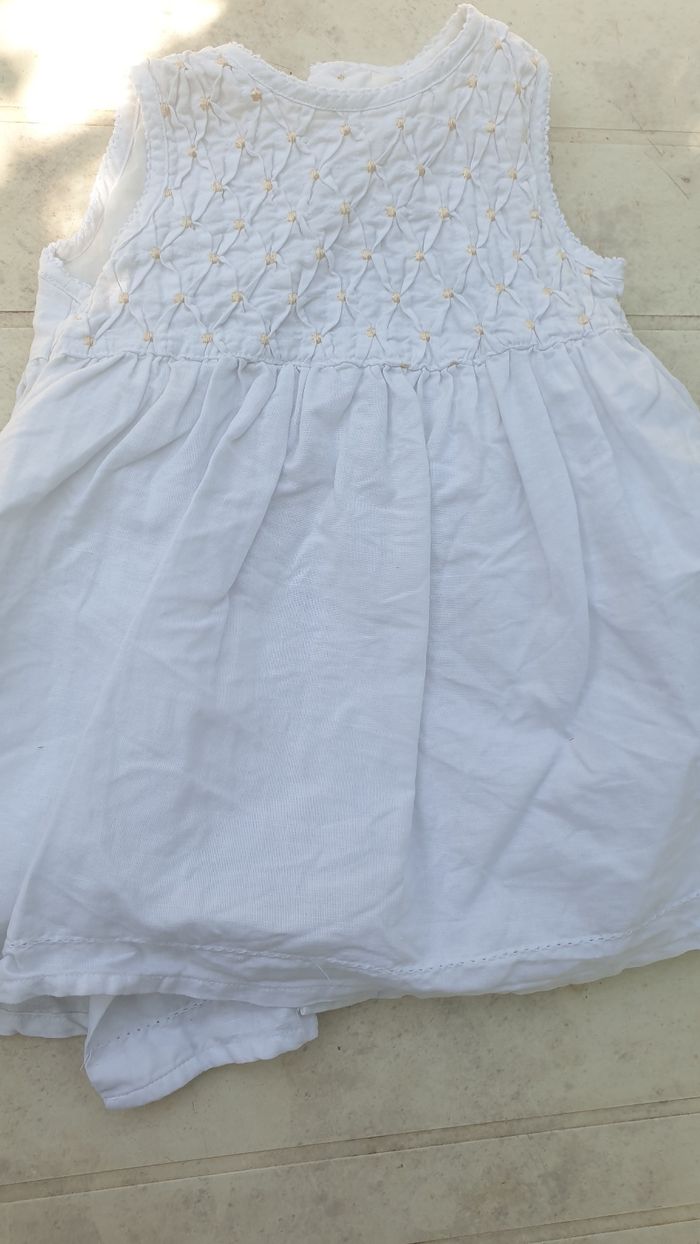 Jolie robe a smoke blanche