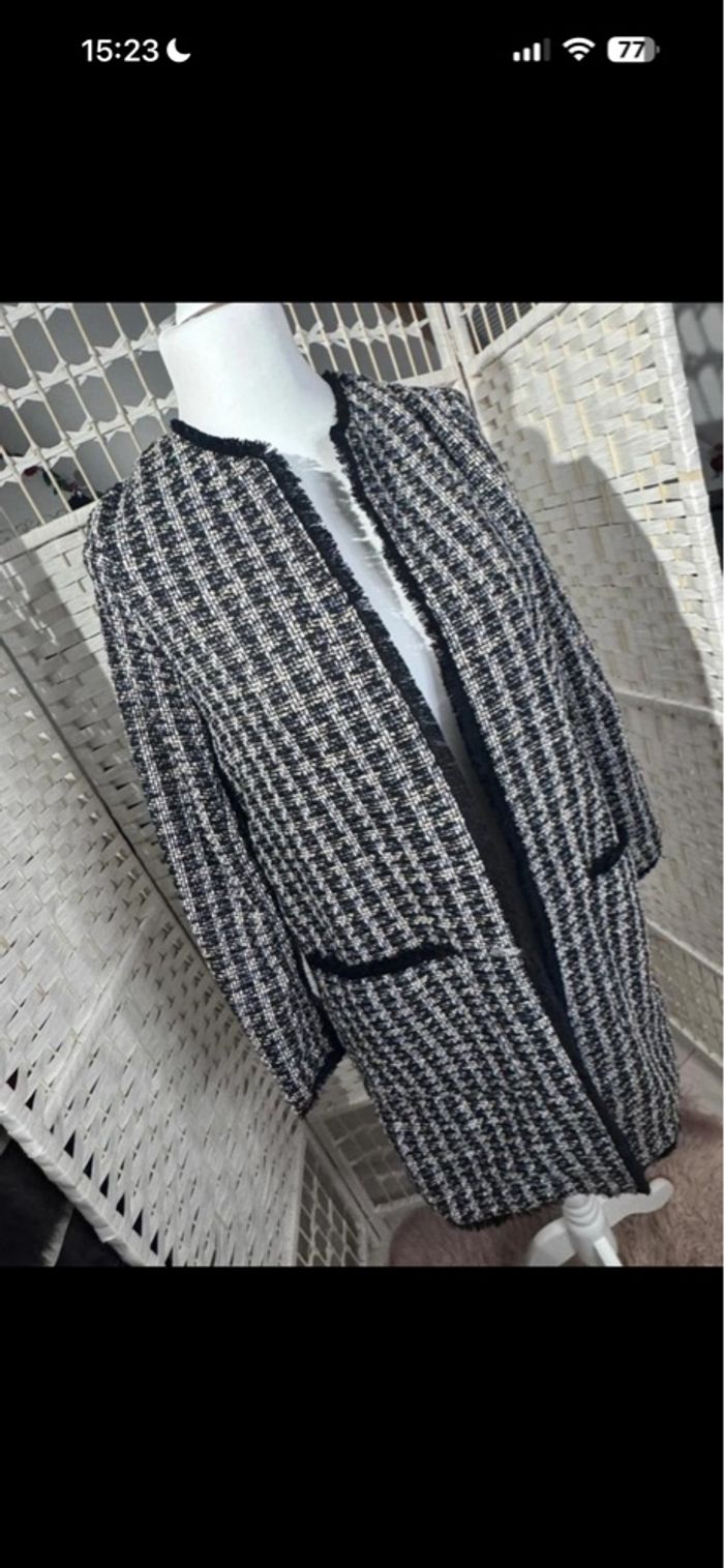 Veste longue chic classe- Noir Et Blanc - Très Bon Etat - photo numéro 8