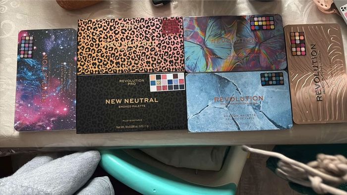 Lot 6 palettes de maquillage