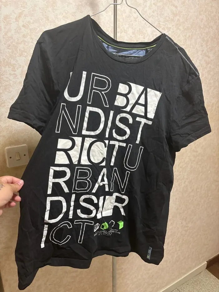 T shirt imprimer taille XL marque Angelo litrico