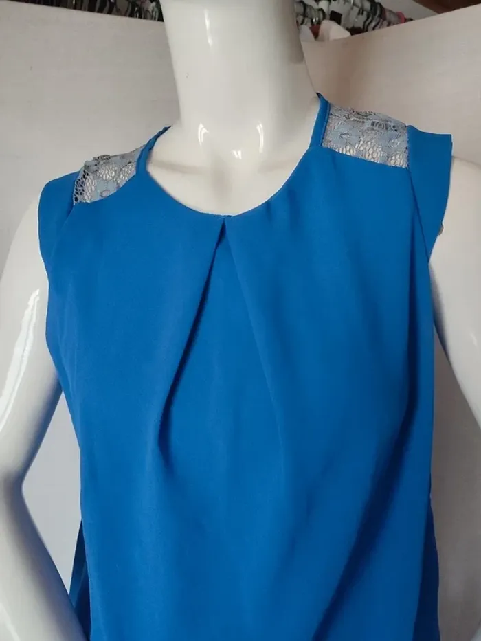 Top bleu - photo numéro 3