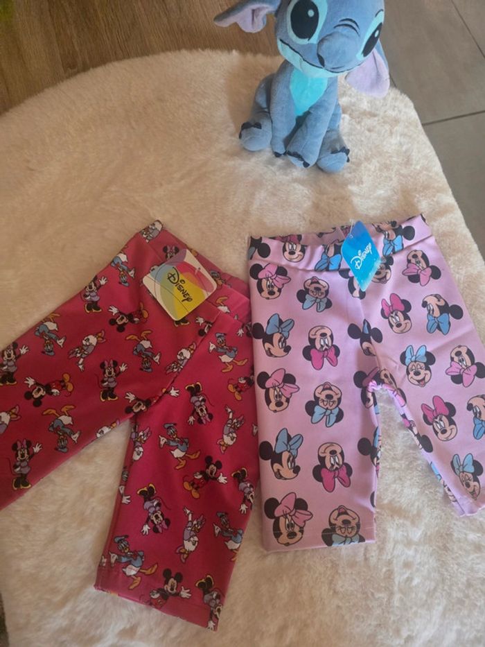 Lot 2 leggings midi taille 8 ans neuf avec étiquettes minnie mousse