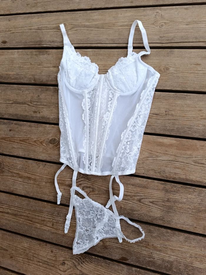Bustier Guêpière + string