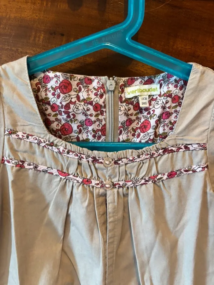 Robe Vertbaudet 5 ans parfait état - photo numéro 3