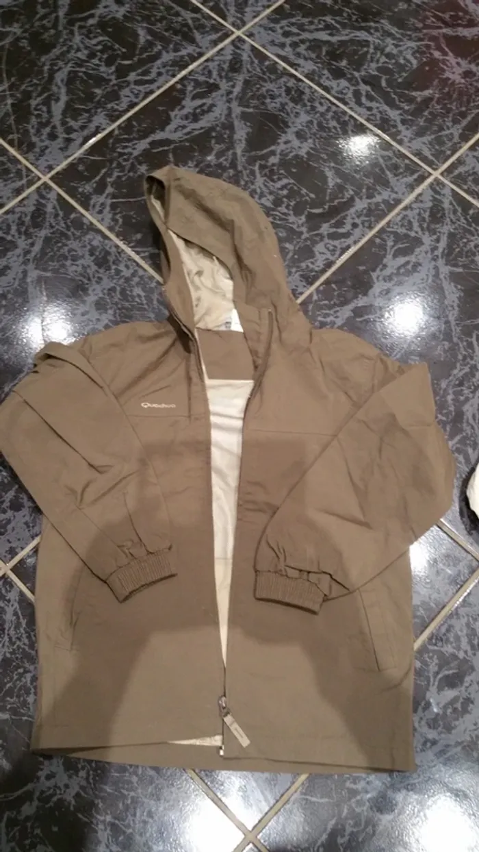 3 vestes queschua 12 ans - photo numéro 2
