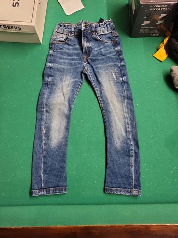 Jean 4ans tape a l oeil