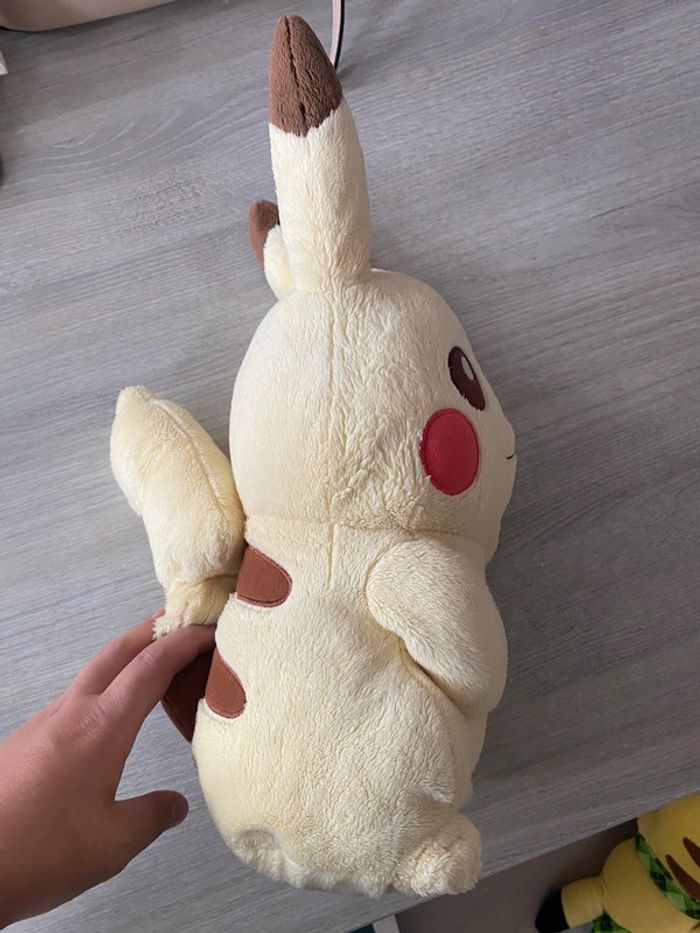 Grande peluche pikachu pastel - photo numéro 7