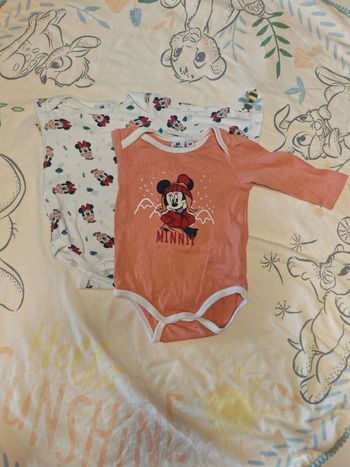 Lot 2 bodies minnie 6mois