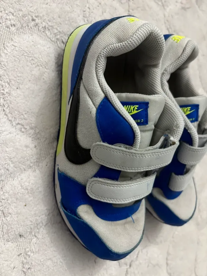 Baskets Nike garçon pointure 35 - photo numéro 2