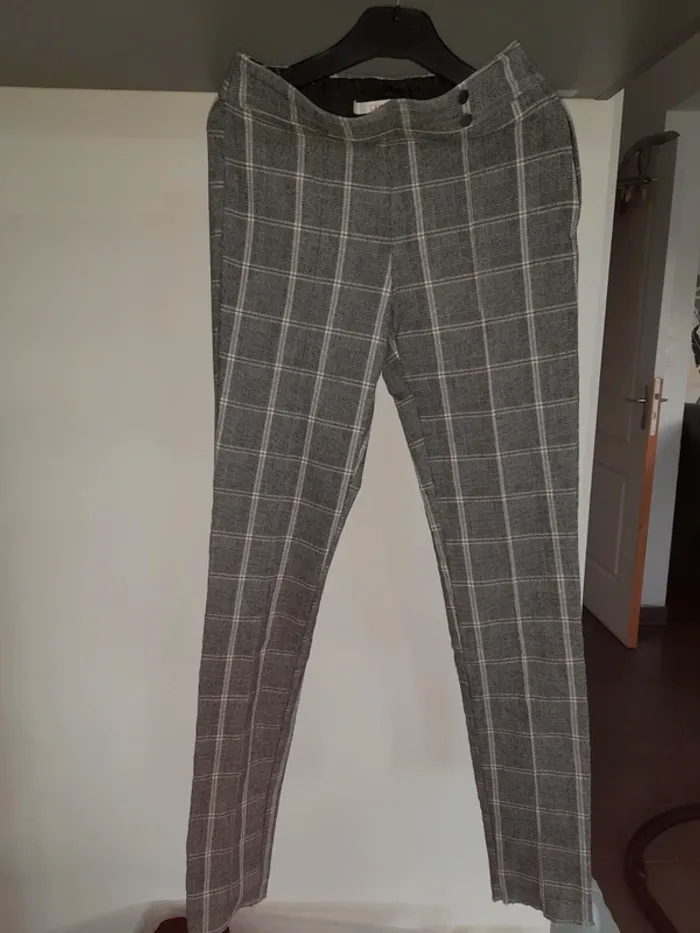 Pantalon camaïeu taille 34