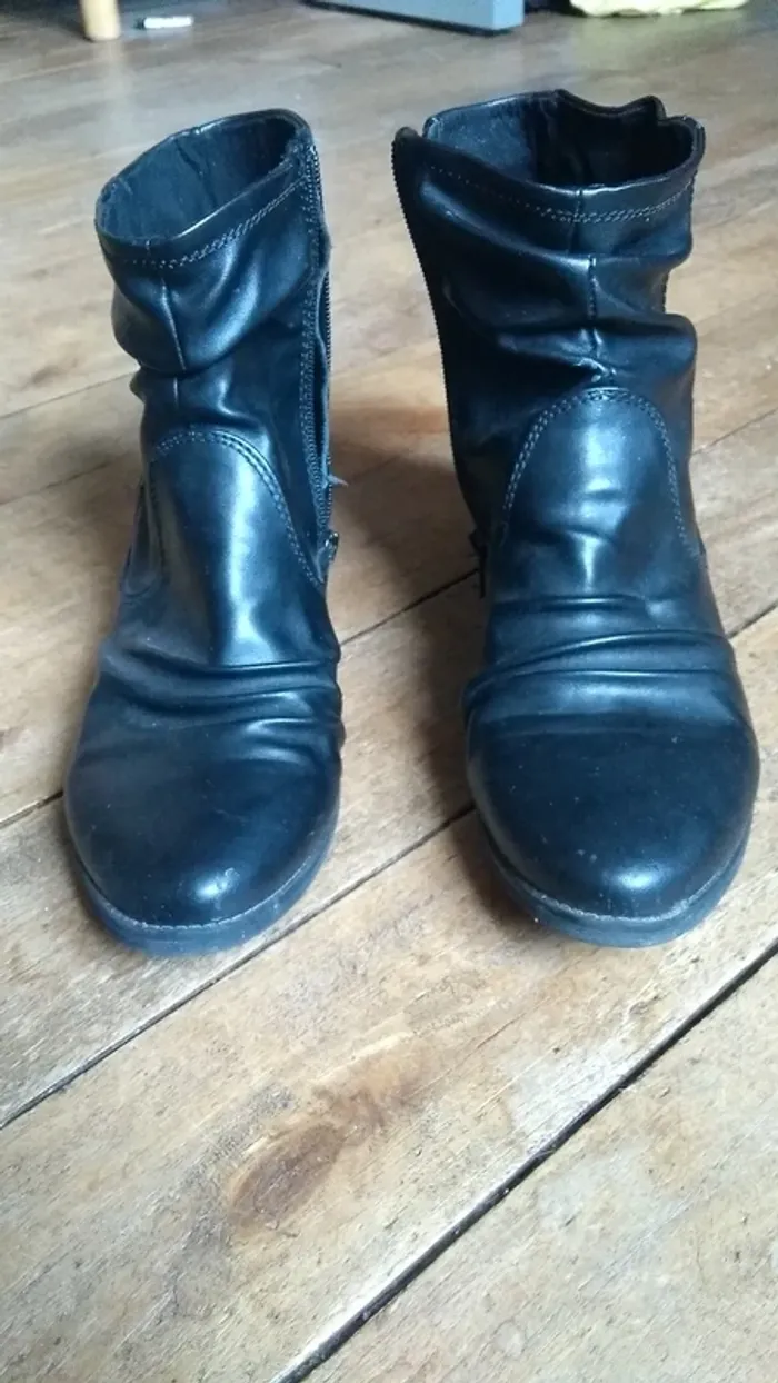 Bottines plissées noires San Marina taille 40 - photo numéro 2