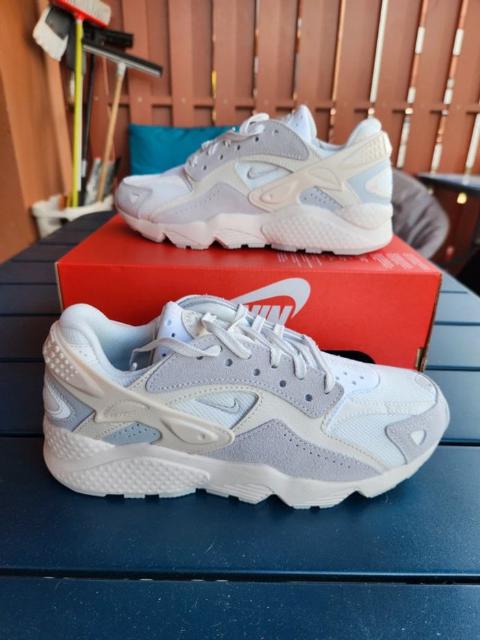 Nike air huarache runner bleu grise Taille 38 neuves - photo numéro 2