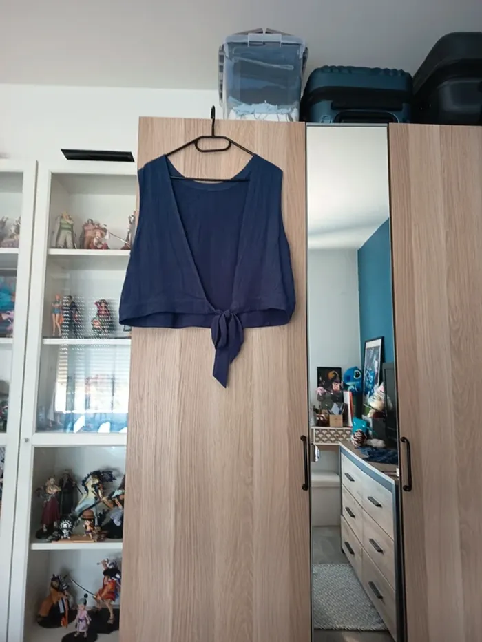 Top sans manches a nouer dans le dos avec dos nu bleu neuf Kiabi - Taille L 42-44 - photo numéro 4