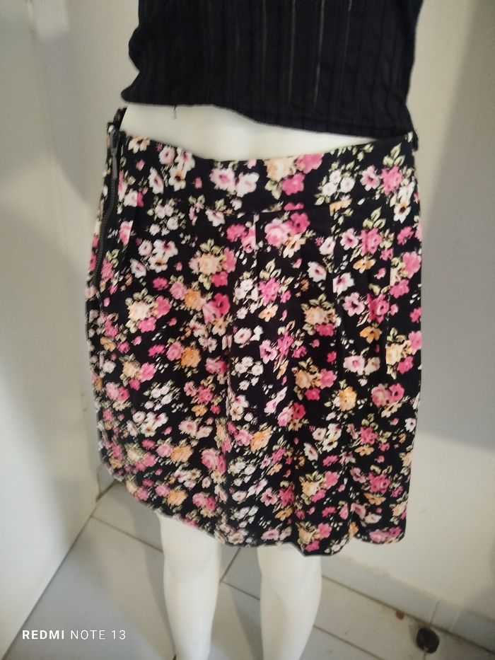 #kytieMfemme. Jupe taille M - photo numéro 3