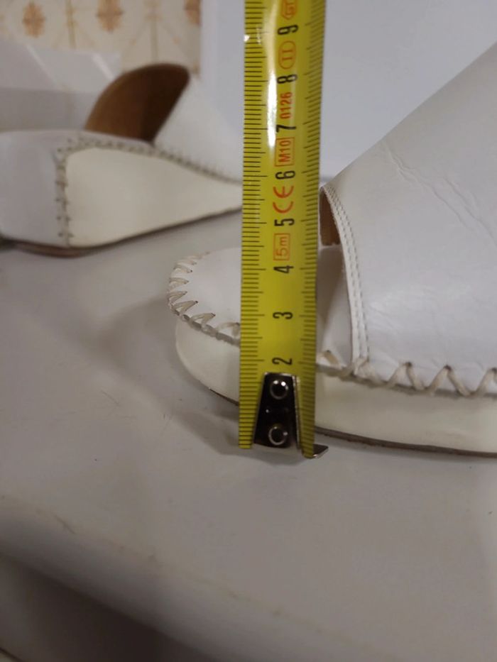 Sandales à semelle compensée taille 38 - photo numéro 13