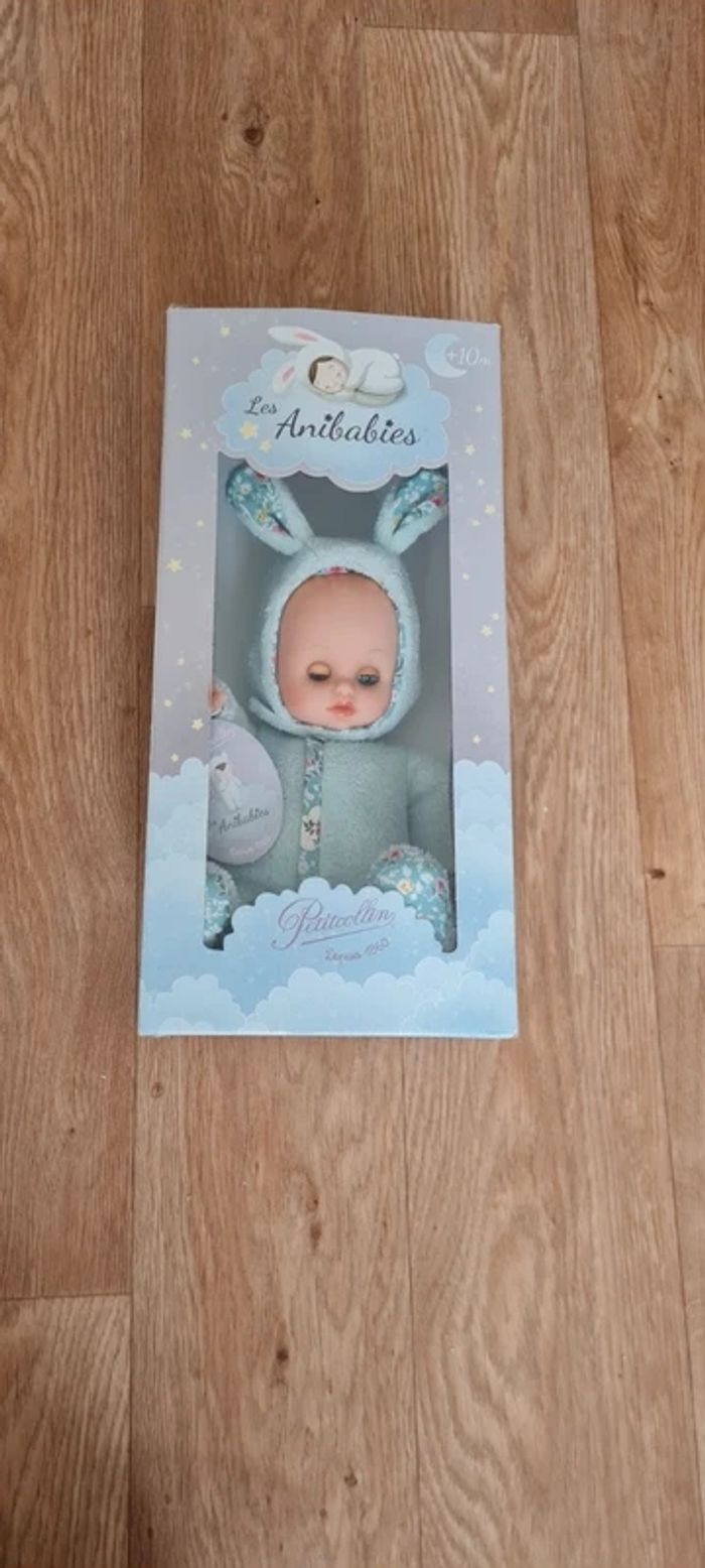 Poupée Anibabies 28 cm :  Petitcollin neuve - photo numéro 4