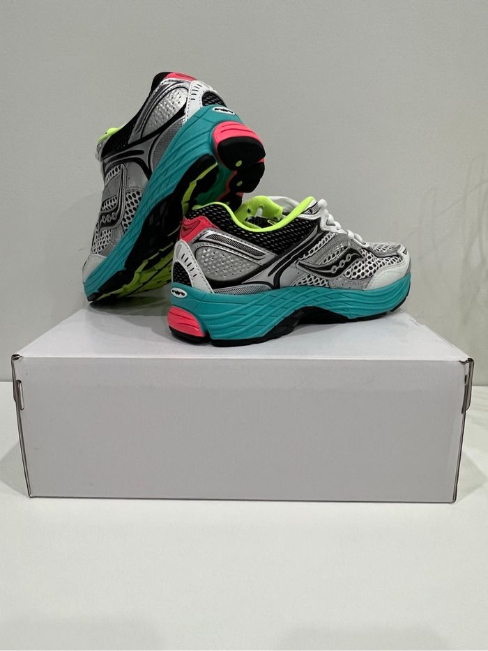 Chaussure SAUCONY PROGRID OMNI 9 - photo numéro 4