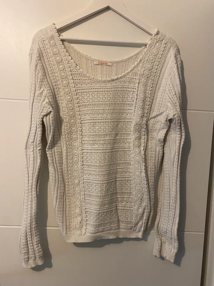 Pull blanc ajouré