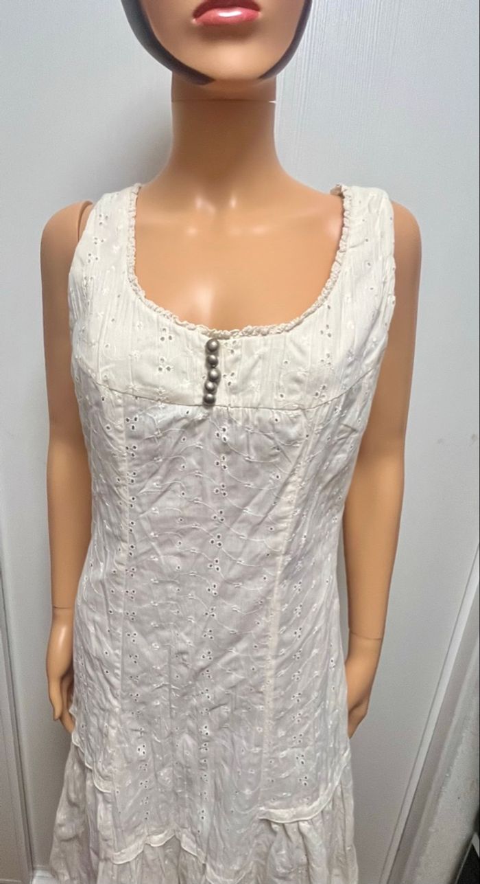 Robe broderie anglaise Julie Guerlande - photo numéro 2