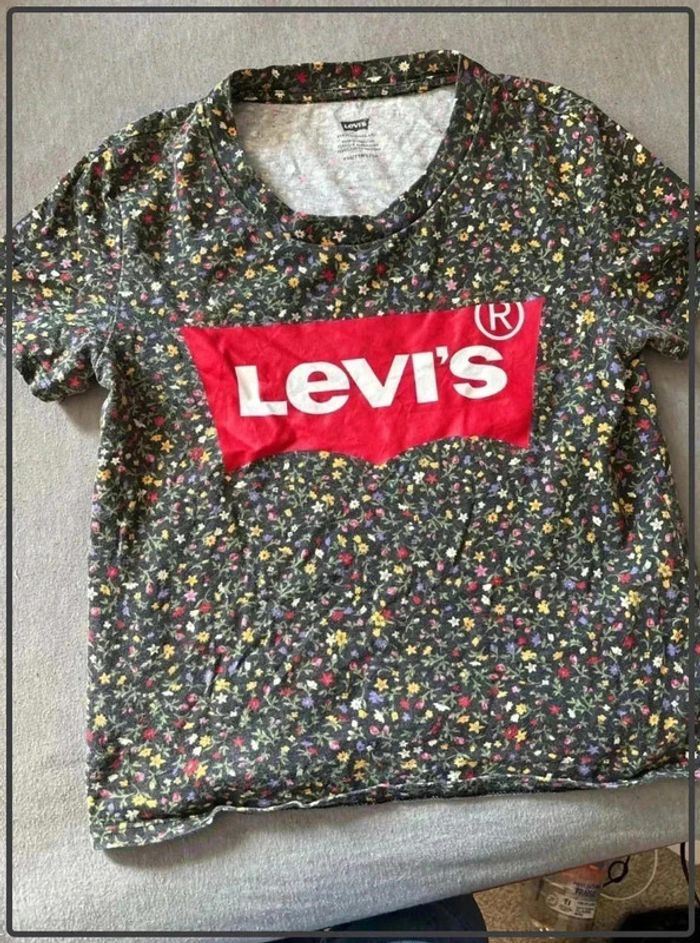 T  shirt  levi's  taille  (12ans) - photo numéro 3