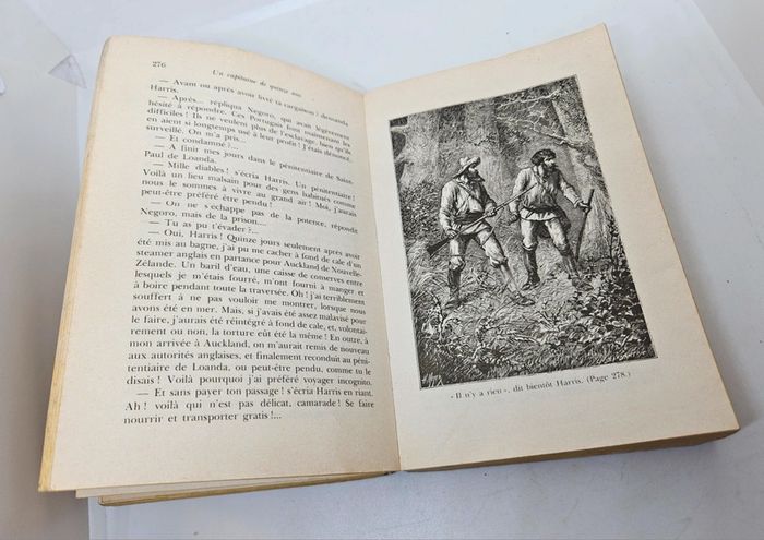 "Un capitaine de quinze ans", de Jules Verne.
Le livre de poche.
538 pages - photo numéro 9