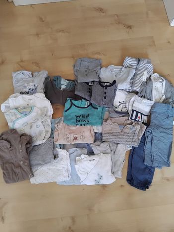 Lot de vêtements en 6 mois
