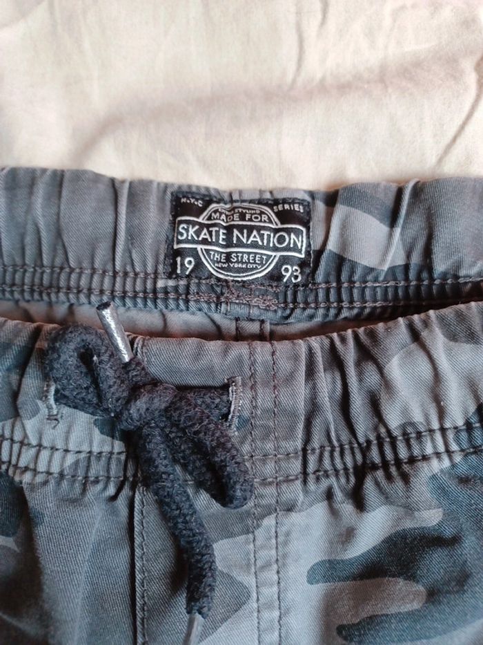 Bermuda militaire C&A 12 ans - photo numéro 2