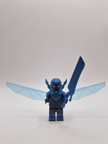 Figurine type lego Blue Beetle DC Comics