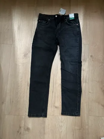 Jean noir droit pull &bear