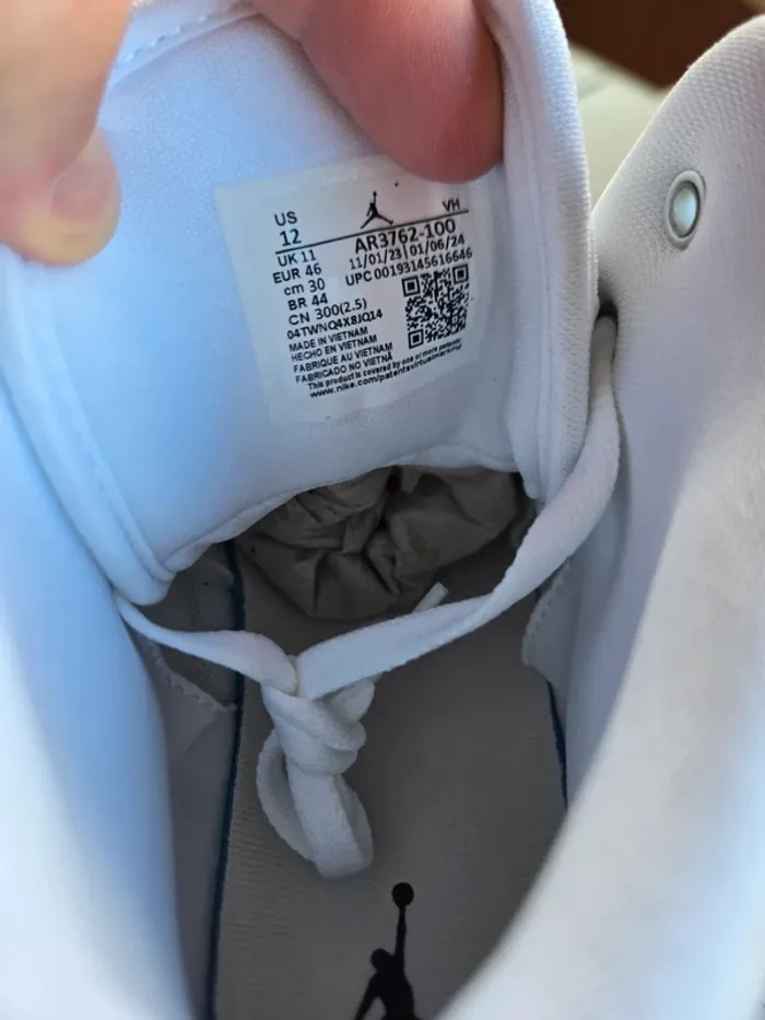 Jordan access taille 46 neuves blanche - photo numéro 6