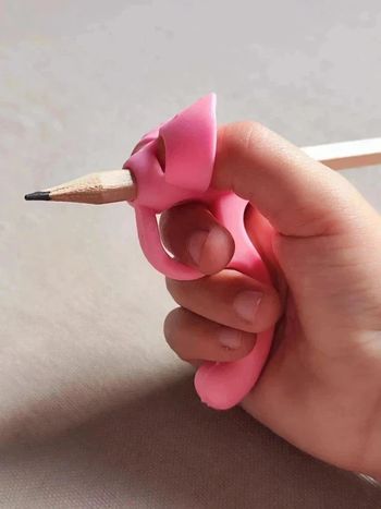 Correcteur de posture d'écriture en silicone souple