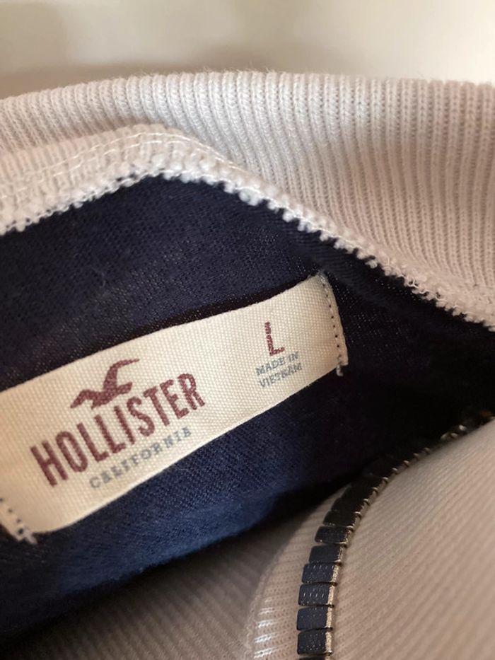 Polo Bleu Marine avec Col Blanc Hollister - photo numéro 5