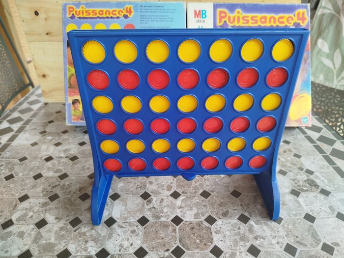 Puissance 4 quatre pions alignés et c'est gagné ! - photo numéro 4