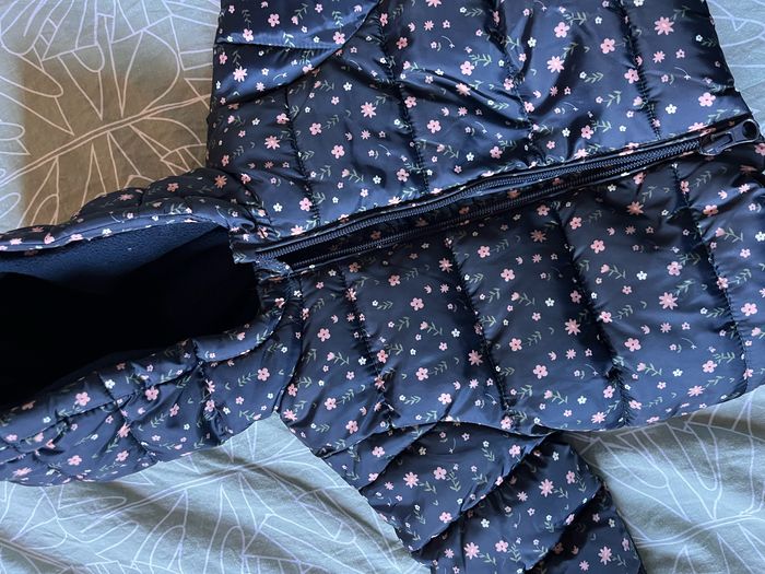 Doudoune fourrée Kiabi taille 6 mois - photo numéro 3