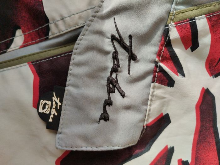 Short a fleurs 🖤 - photo numéro 3