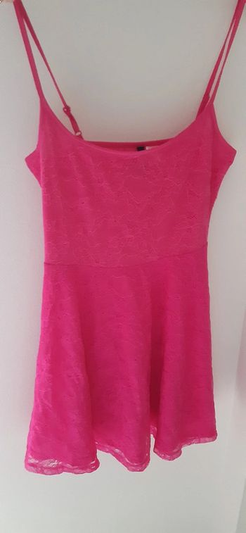 Robe à bretelles taille 40