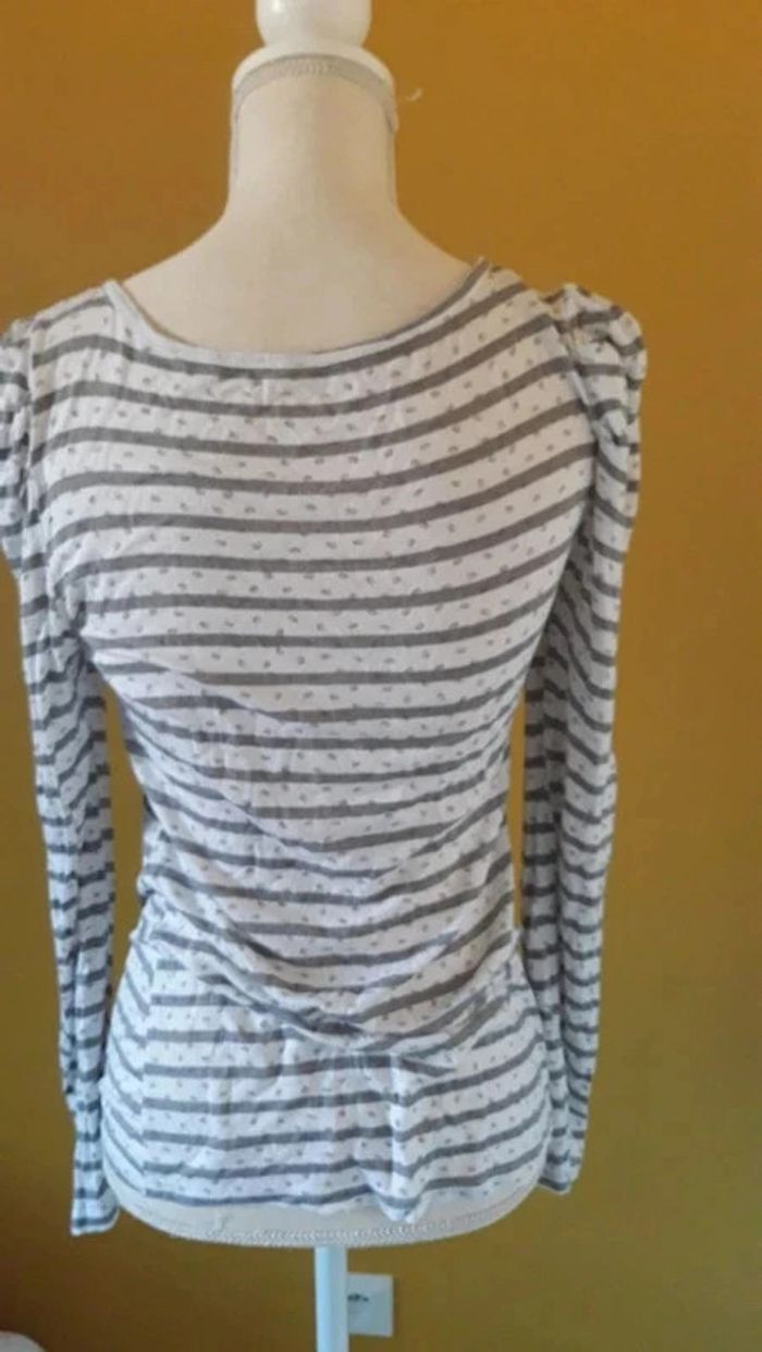 Tee shirt détail nœud très bon état - photo numéro 4